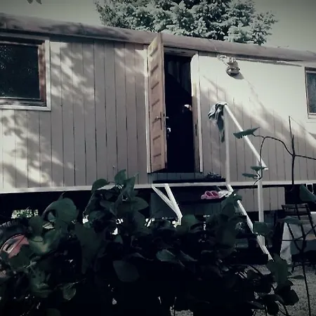 Luxury Beach Caravan Camping Győr